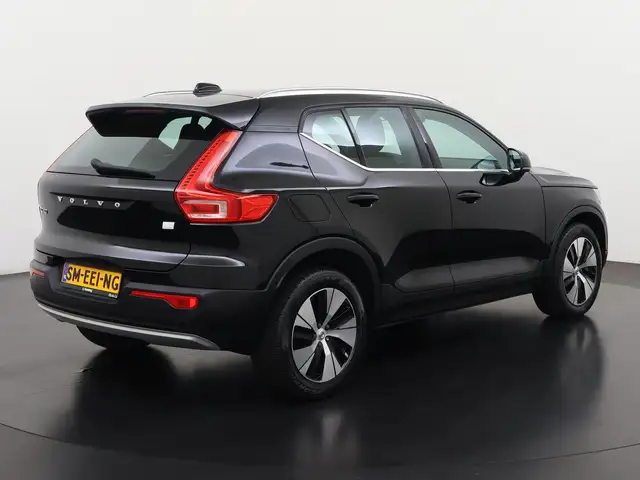 Volvo XC40 view 6