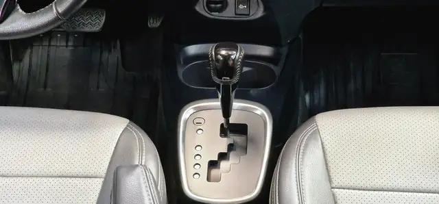 Toyota Yaris view 19
