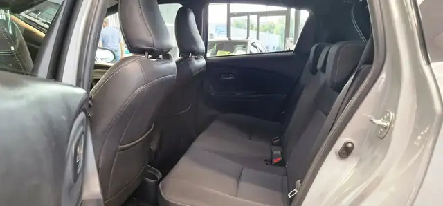 Toyota Yaris view 21