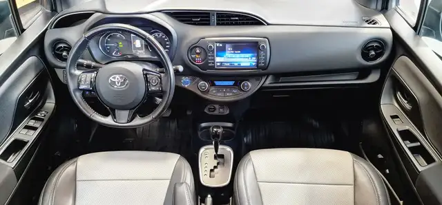 Toyota Yaris view 10
