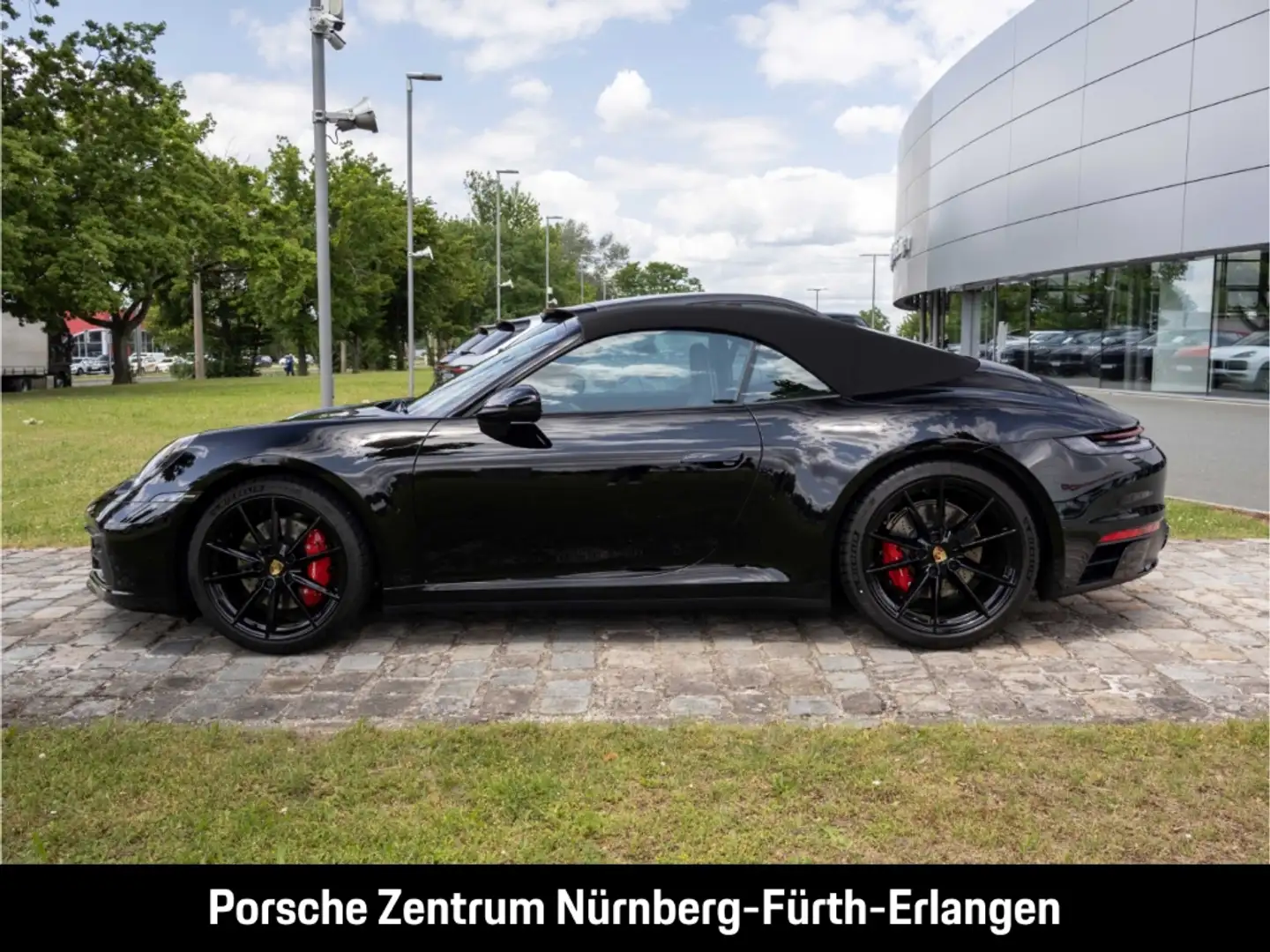 Porsche 992 911 Carrera S Cabriolet SportDesign Sportabgasabla Schwarz - 2