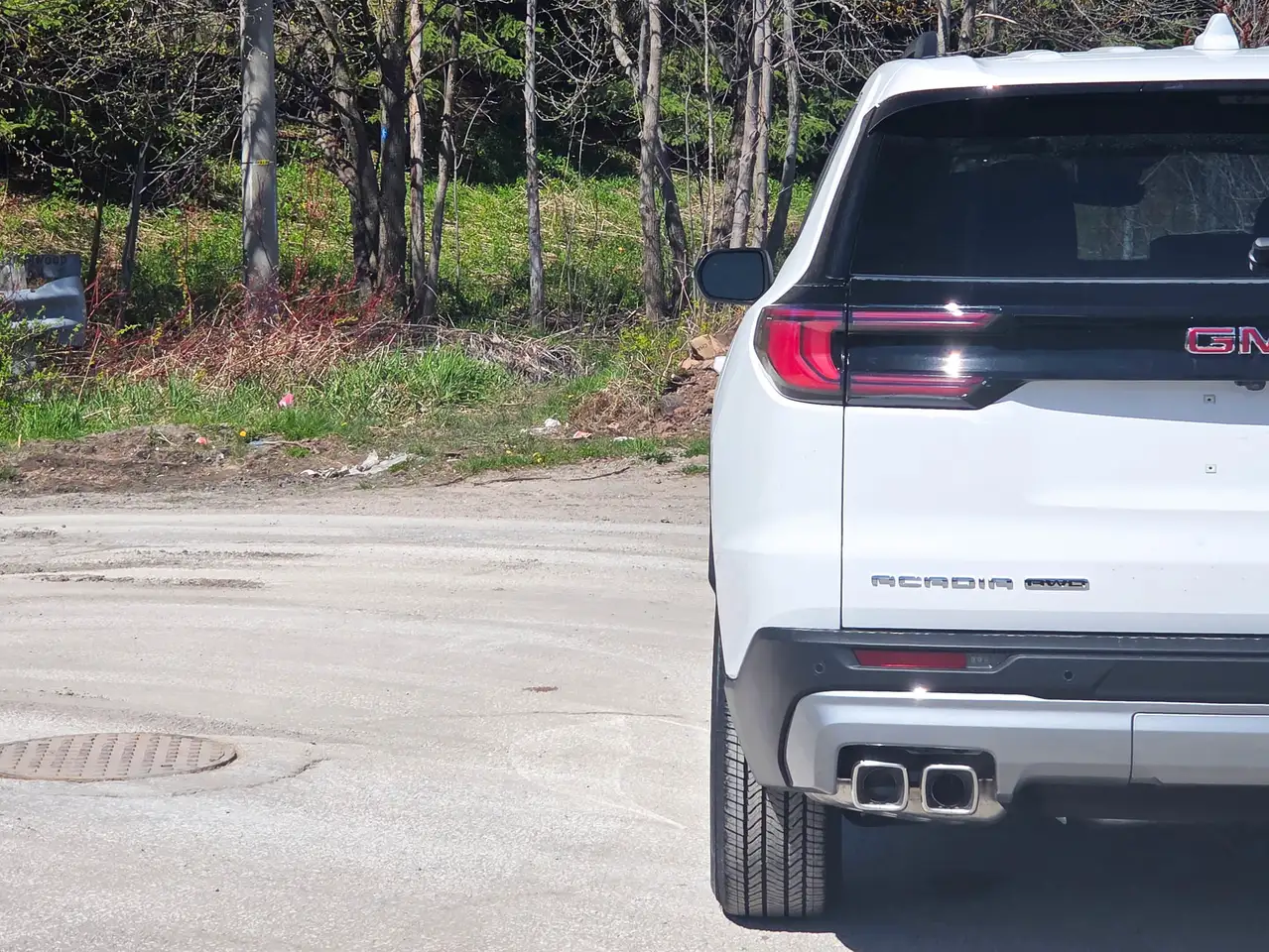 GMC Acadia снимка GMC Acadia
