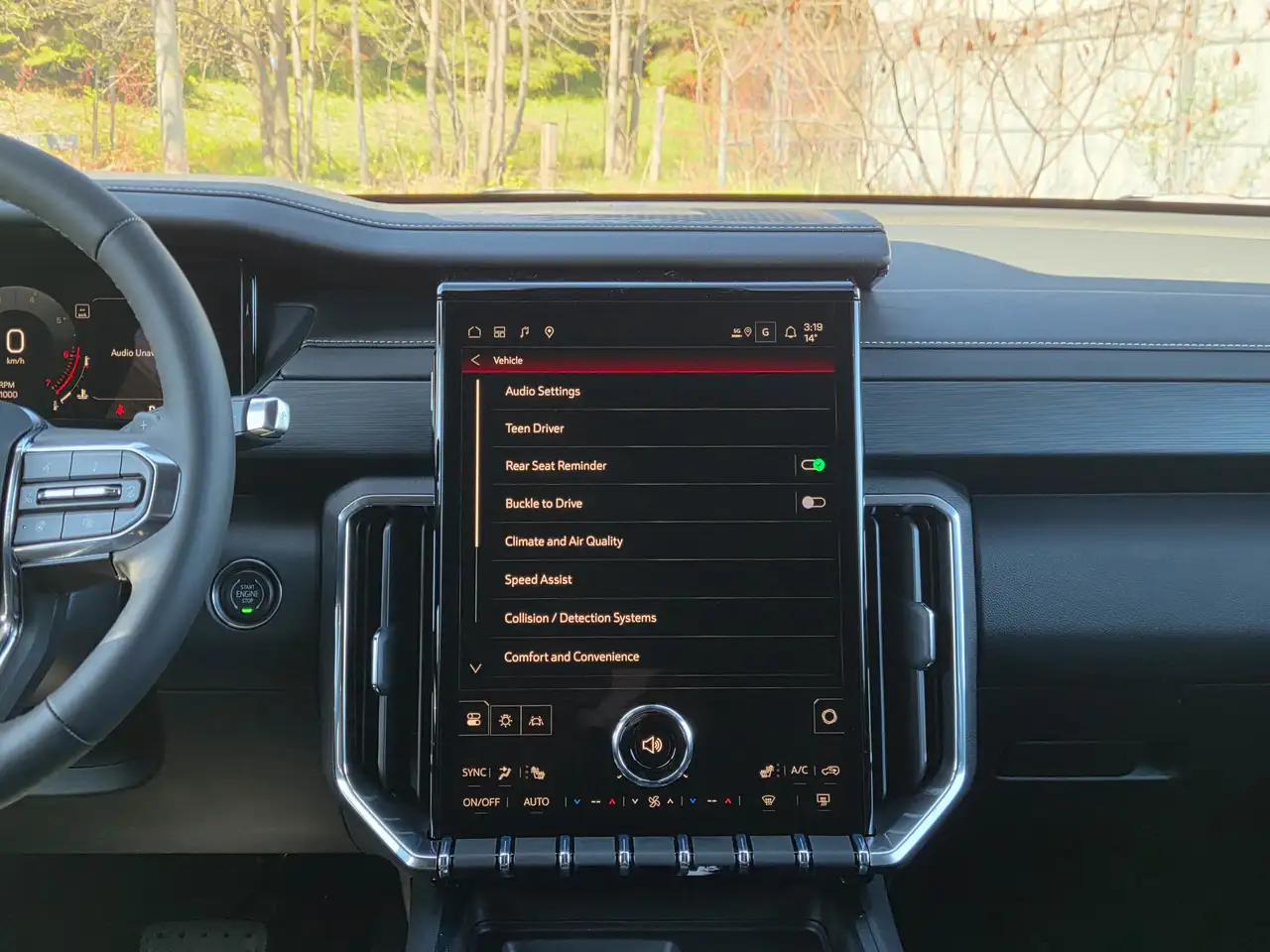 GMC Acadia снимка GMC Acadia
