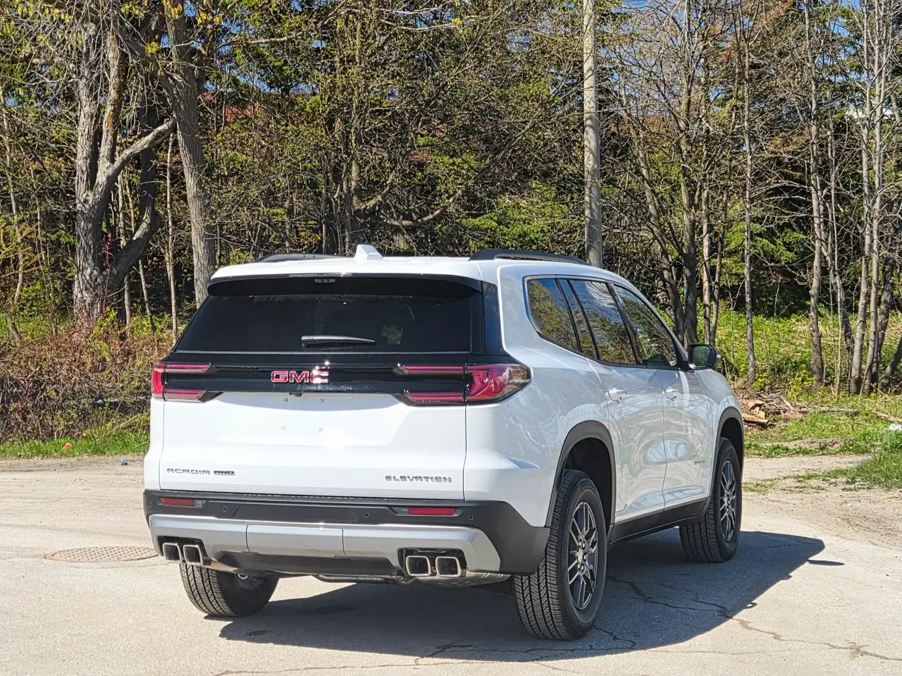 GMC Acadia снимка GMC Acadia