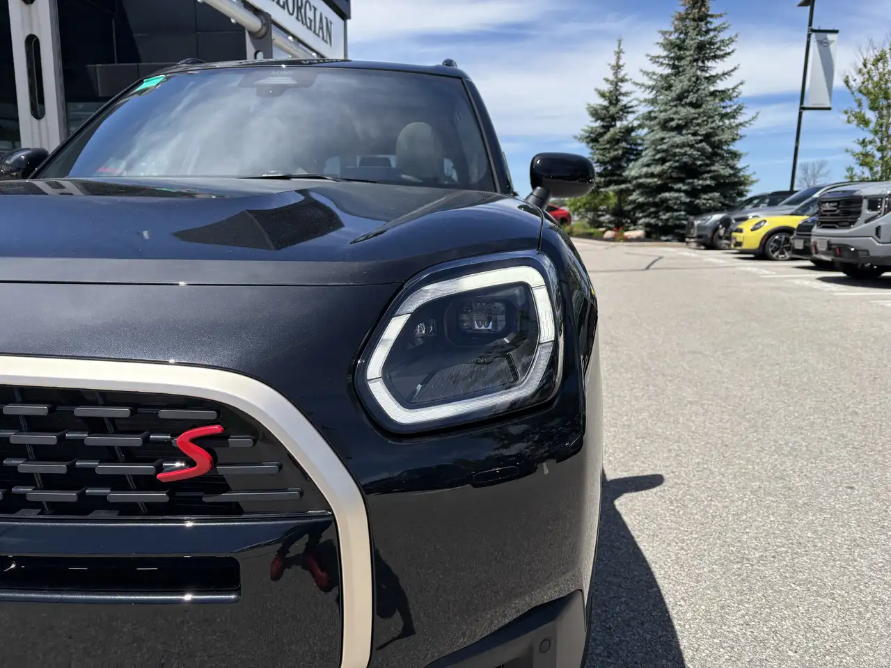 MINI Countryman снимка MINI Countryman