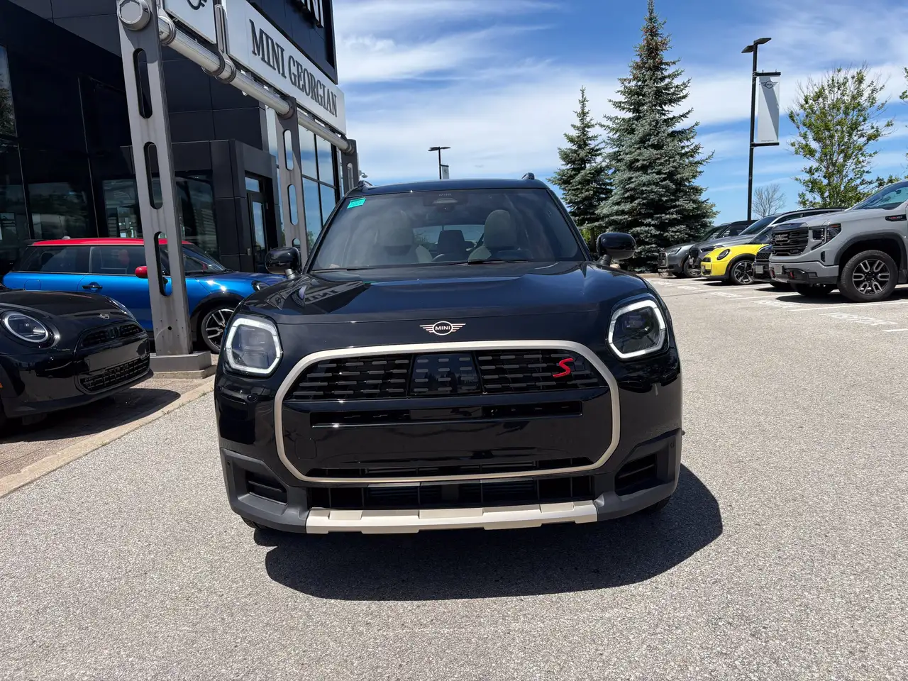 MINI Countryman снимка MINI Countryman