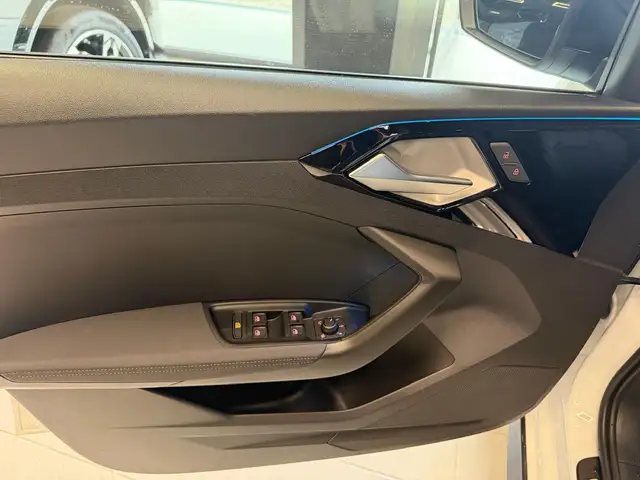 Audi A1 view 11