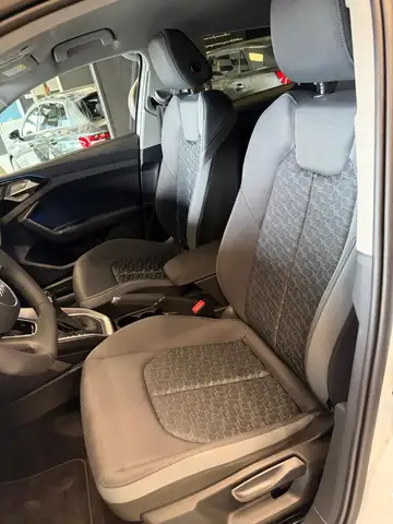 Audi A1 view 13