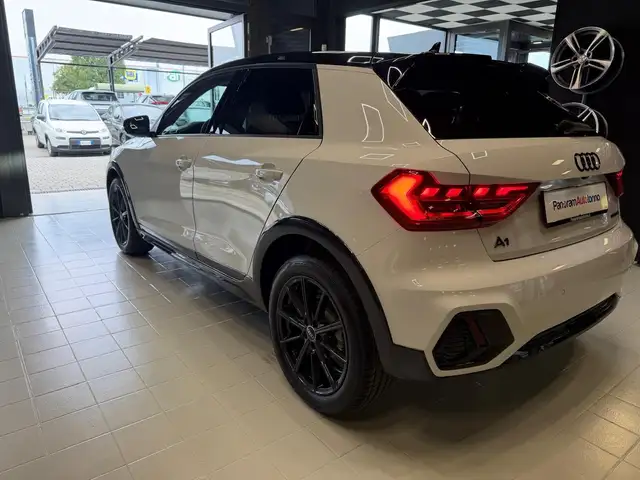 Audi A1 view 5