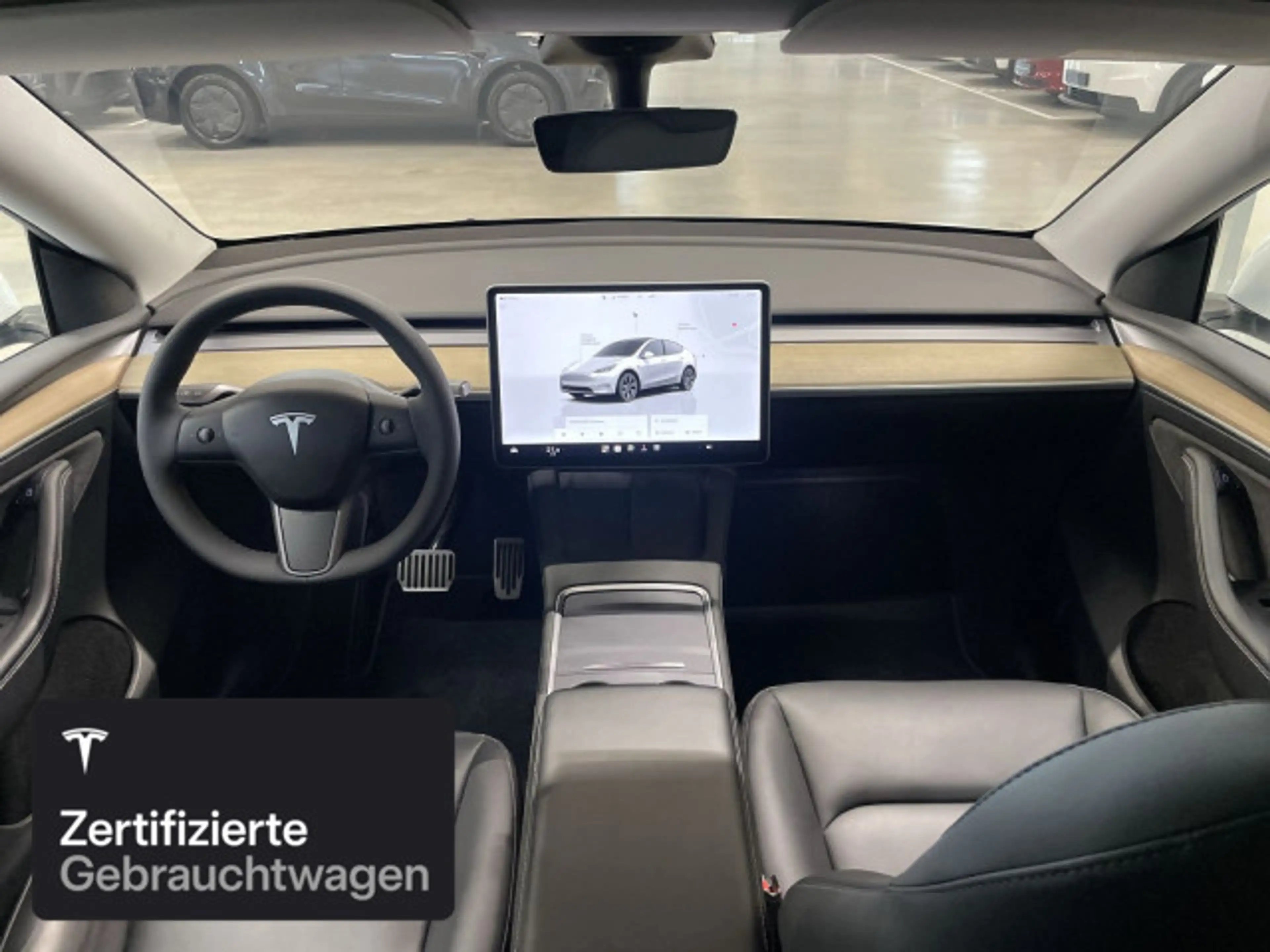 Tesla Model Y Rear-Wheel Drive — photo 14