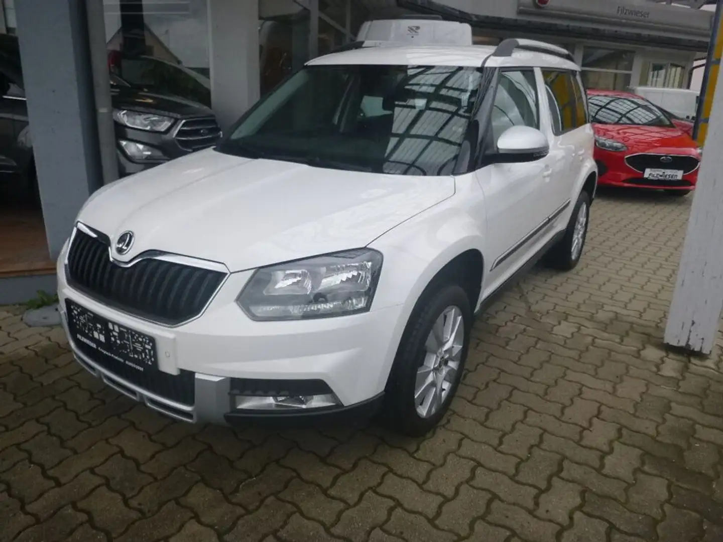 Skoda Yeti Style Outdoor 4x4 Weiß - 1
