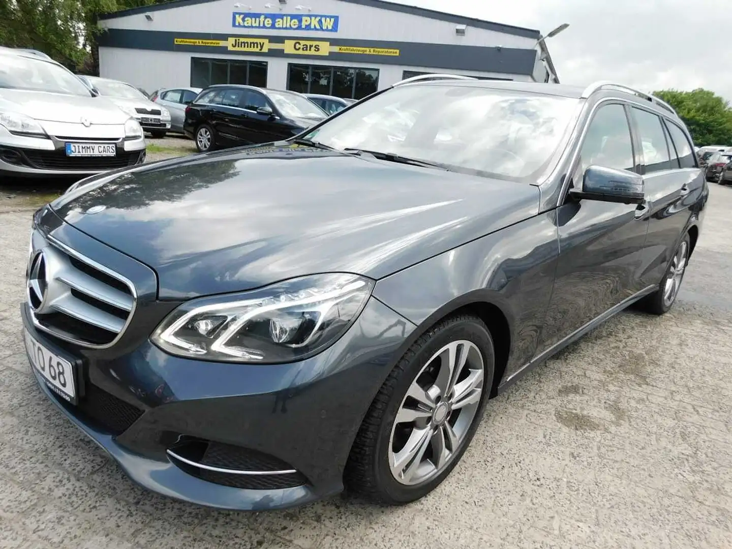 Mercedes-Benz E 250 T BlueTEC 9G-TRONIC Avantgarde Grey - 1