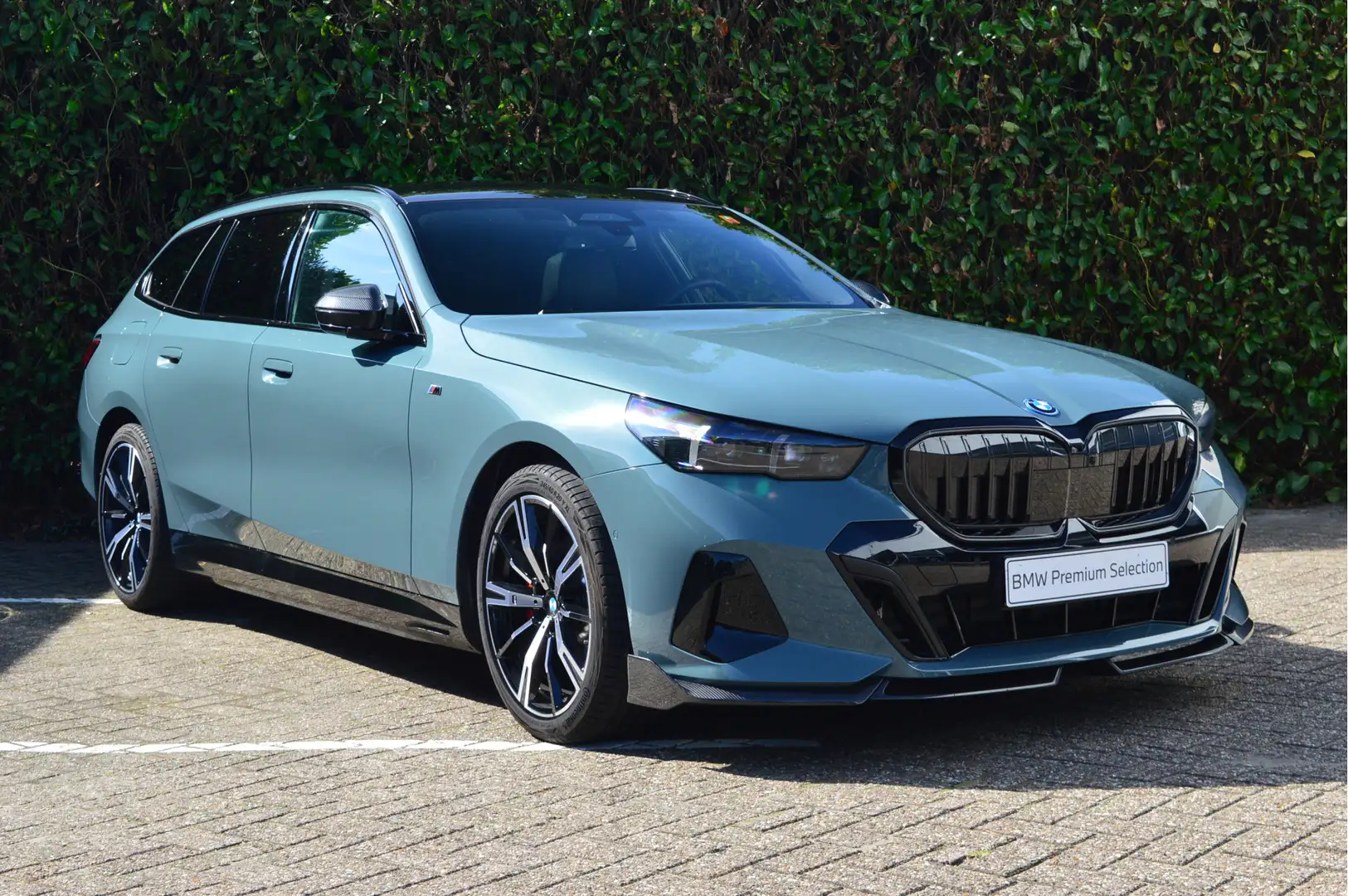BMW 530 5 Serie Touring 530e M Sport Automaat Demo / Panor Groen - 2