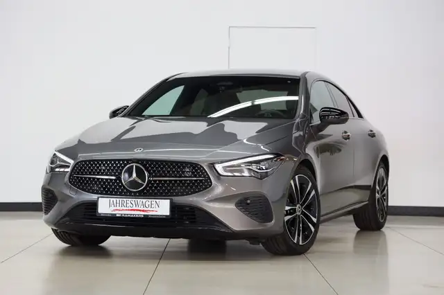 Mercedes-Benz CLA 180 Coupé Night-pakt Sfeerlicht KEYLESS-GO Camera