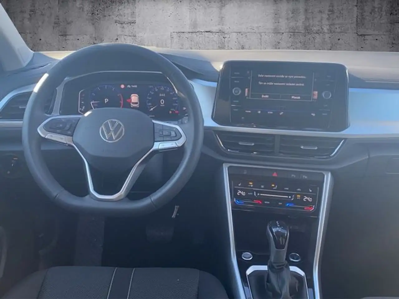 Volkswagen T-Roc 1.5 TSI Edition DSG AHK+LED+ACC+RFK+DAB 8