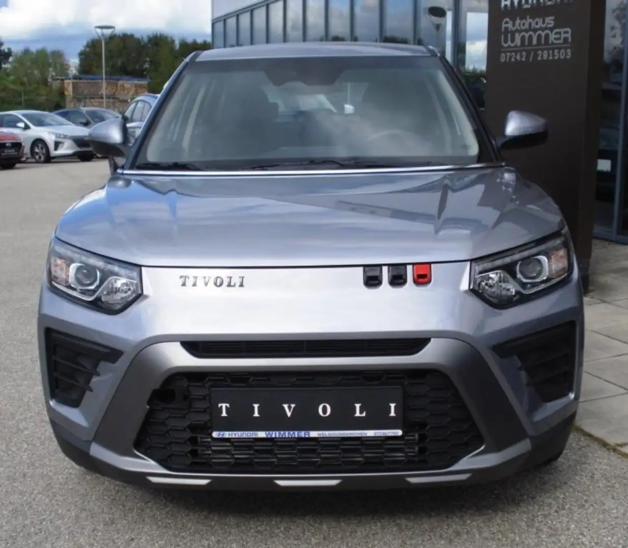 SsangYong Tivoli STYLE LOW 1,5 GDI Turbo MT 2WD Grau - 2