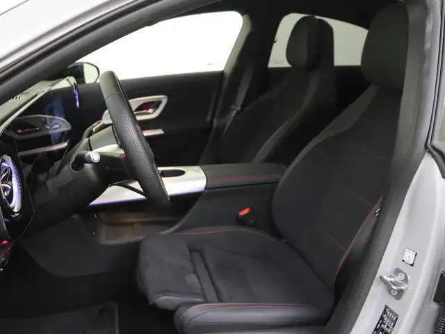 Mercedes-Benz Cla view 11
