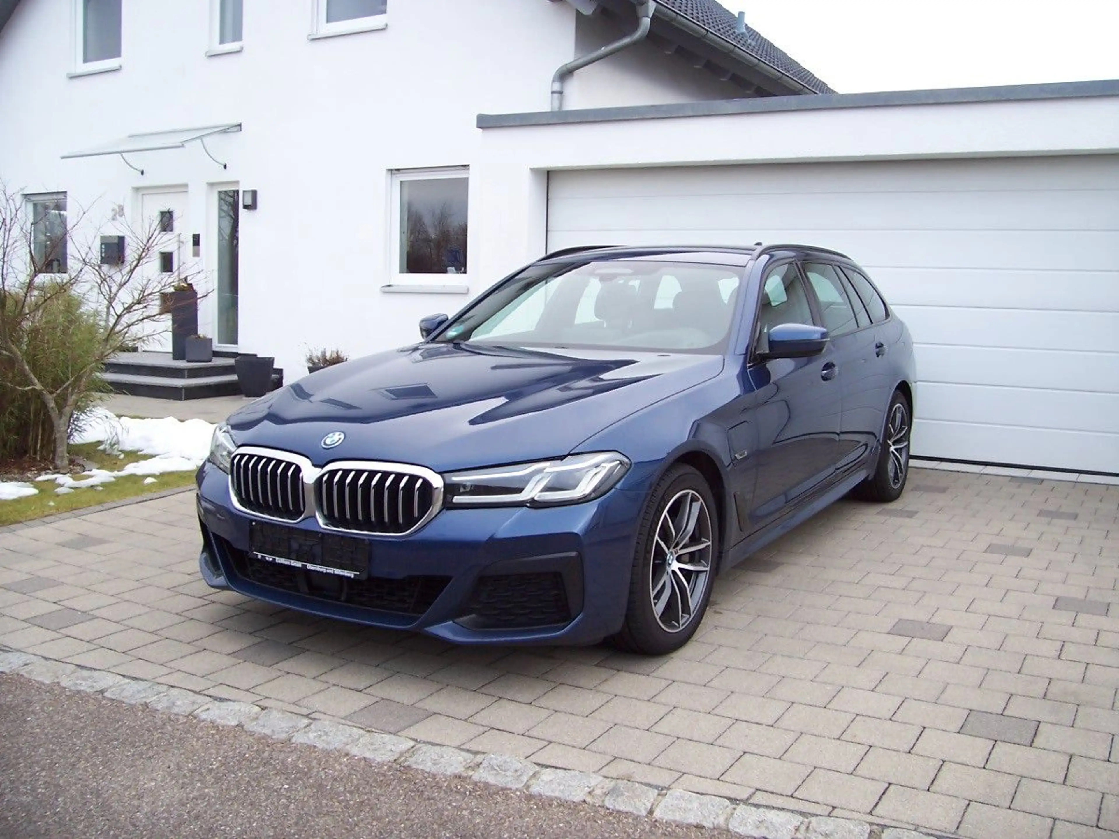BMW 530 e xDrive M Sportpaket Head/ACC/Cam/AHK/Laser
