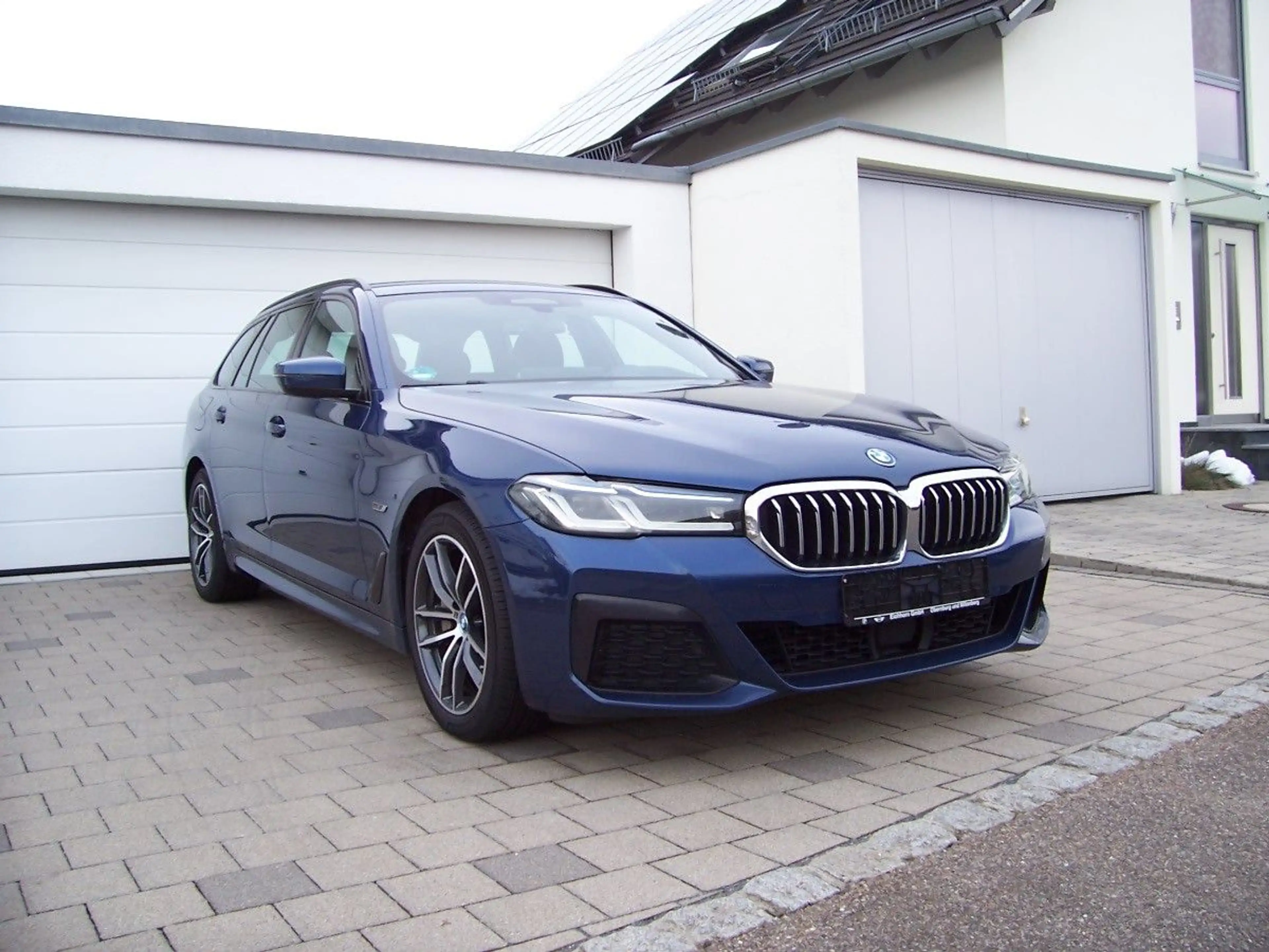BMW 530 e xDrive M Sportpaket Head/ACC/Cam/AHK/Laser — photo 6