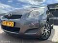 Toyota Yaris 1.3 VVTi Comfort Limited Gris - thumbnail 22