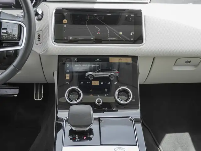 Land Rover Range Rover Velar view 13