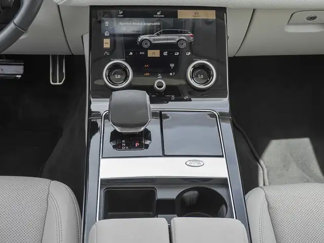 Land Rover Range Rover Velar view 15