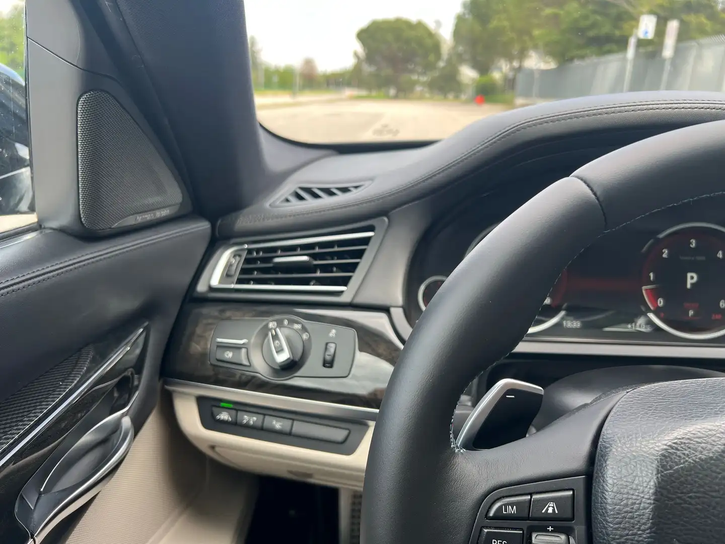 BMW 740 740d xdrive Eletta 313cv auto - 2