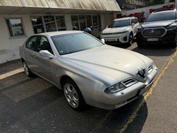 3.0 V6 24V Distinctive