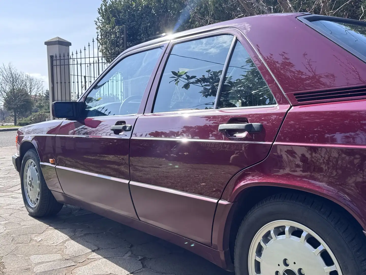 Mercedes-Benz 190 2.0 E 122cv - 2