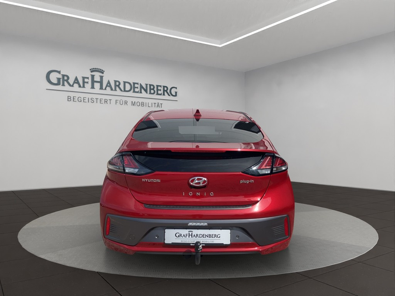 Hyundai IONIQ 1.6 GDI Plug-In Hybrid Style / Kamera / PDC — photo 5