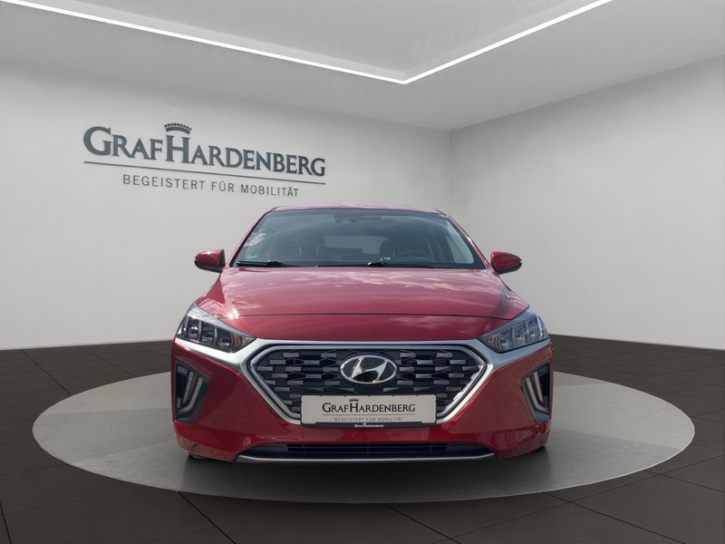 Hyundai IONIQ 1.6 GDI Plug-In Hybrid Style / Kamera / PDC — photo 9