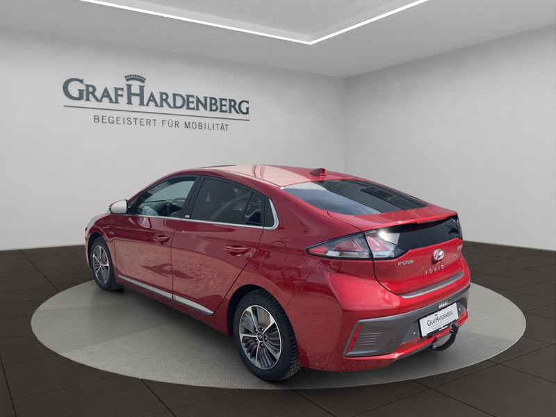 Hyundai IONIQ 1.6 GDI Plug-In Hybrid Style / Kamera / PDC — photo 4