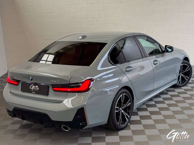 Photo du véhicule BMW 320