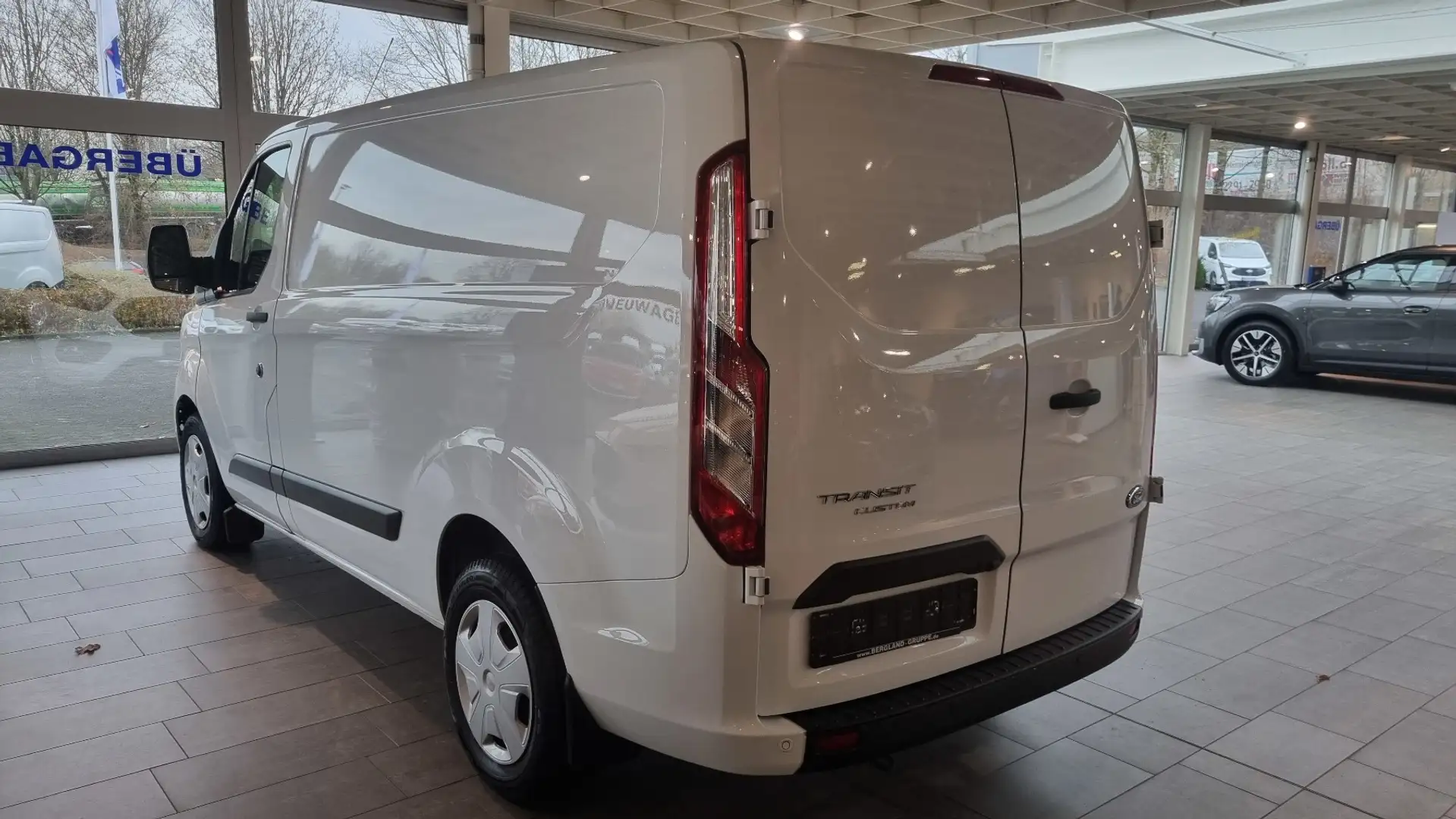 Ford Transit Custom TREND 300L1 130PS A6 Kastenwagen Blanc - 2