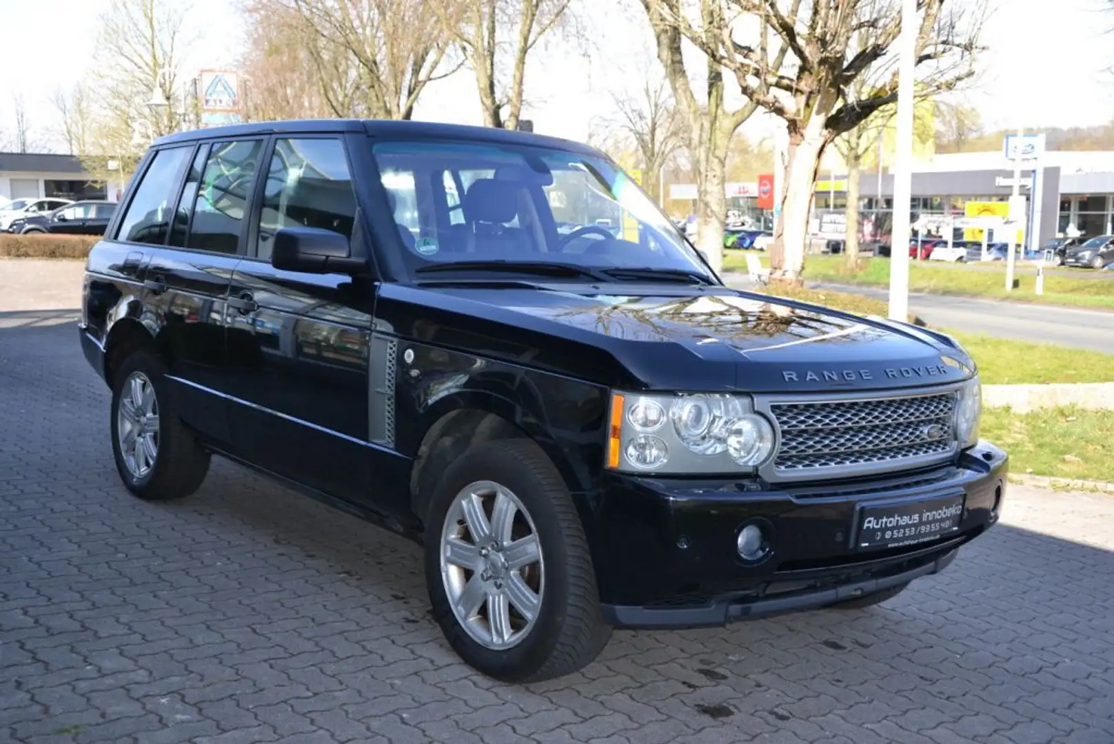 Land Rover Range Rover TDV8 SE*Xenon*Navi*AHK Black - 2