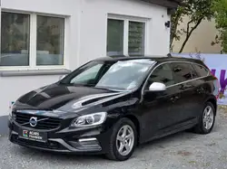 Volvo V60 Kombi Momentum *Scheckheft gepflegt*Navi*SHZ