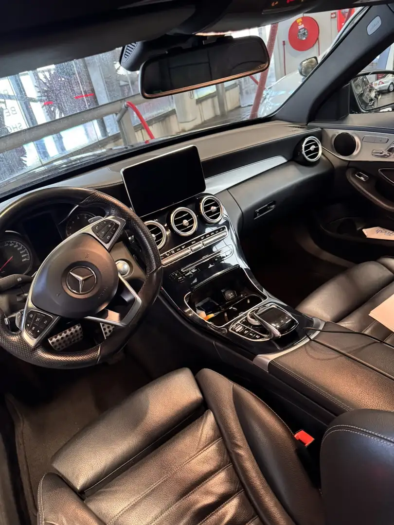Mercedes-Benz C 450 AMG Zwart - 2