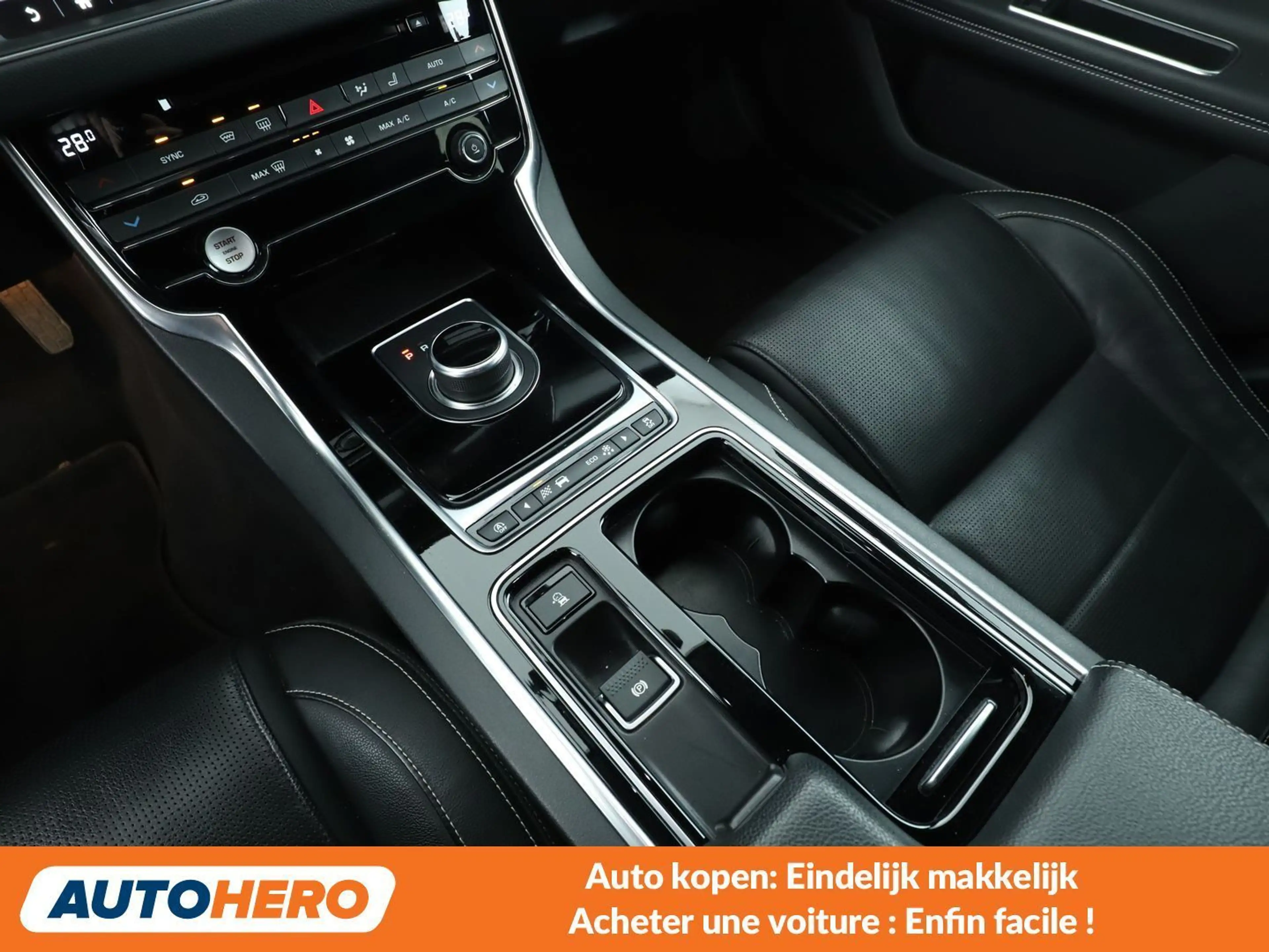 Jaguar XF 25d R-Sport AWD — photo 15
