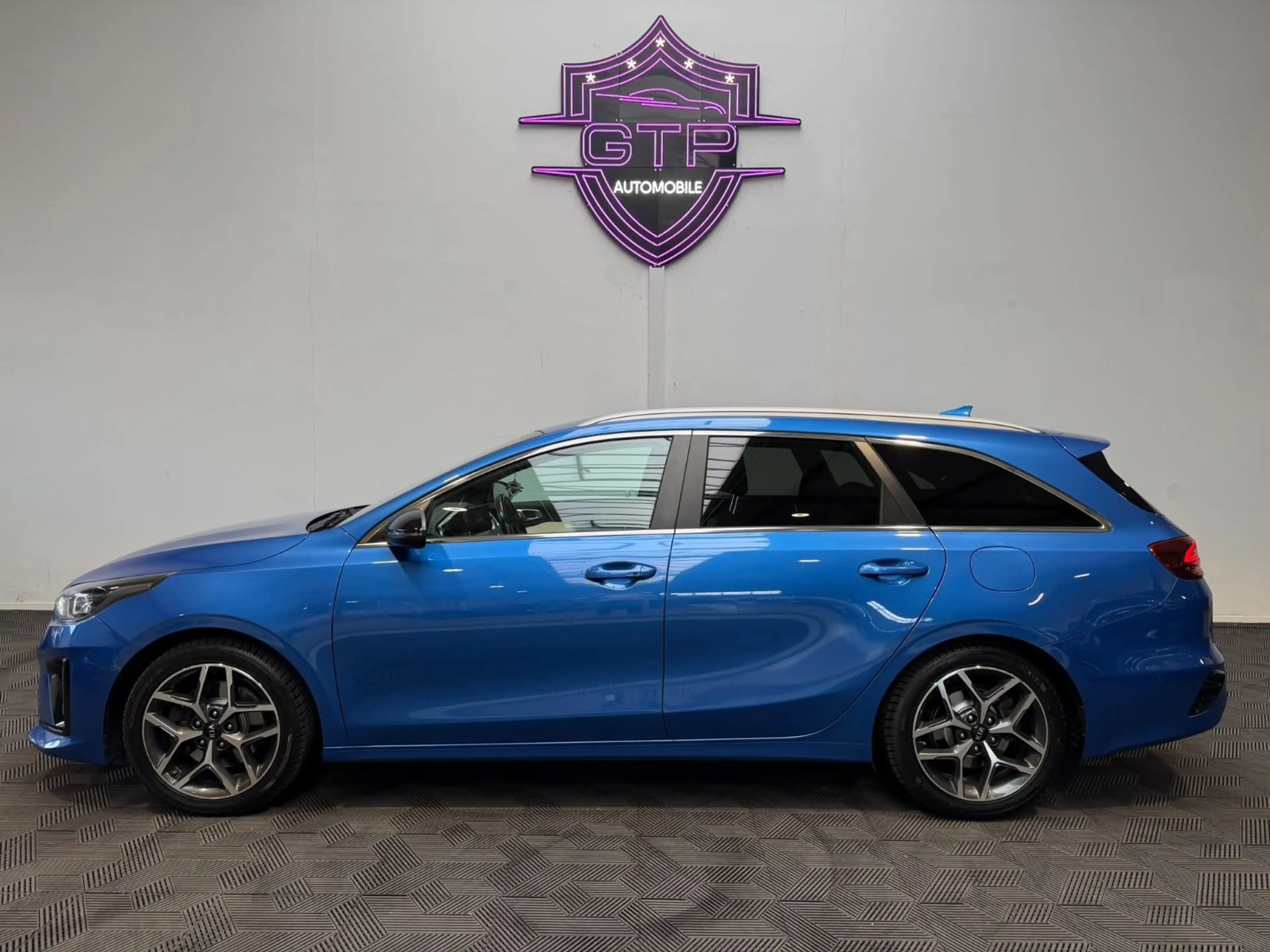 Kia Ceed / cee'd *Digi*TOT*AHK*LED*JBL*ACC*R.KAM* — photo 5