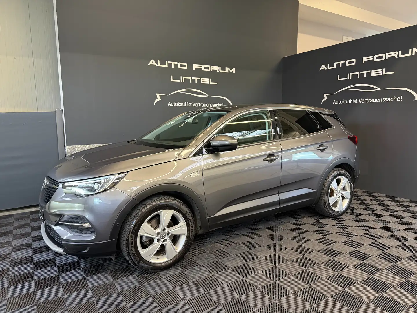 Opel Grandland X Innovation 1.2-LED-KAMERA-AHK-SZH-SCHECKHEFT Grau - 2