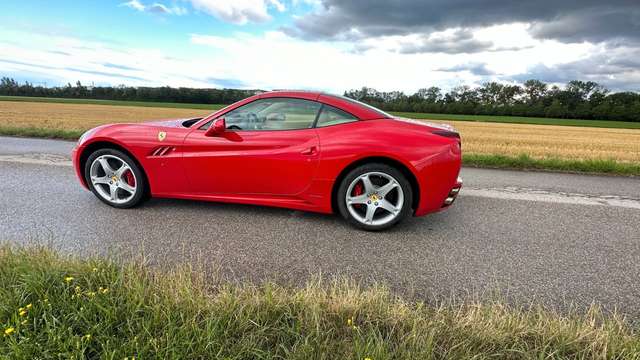Ferrari California 4.3 V8 4-Sitzer