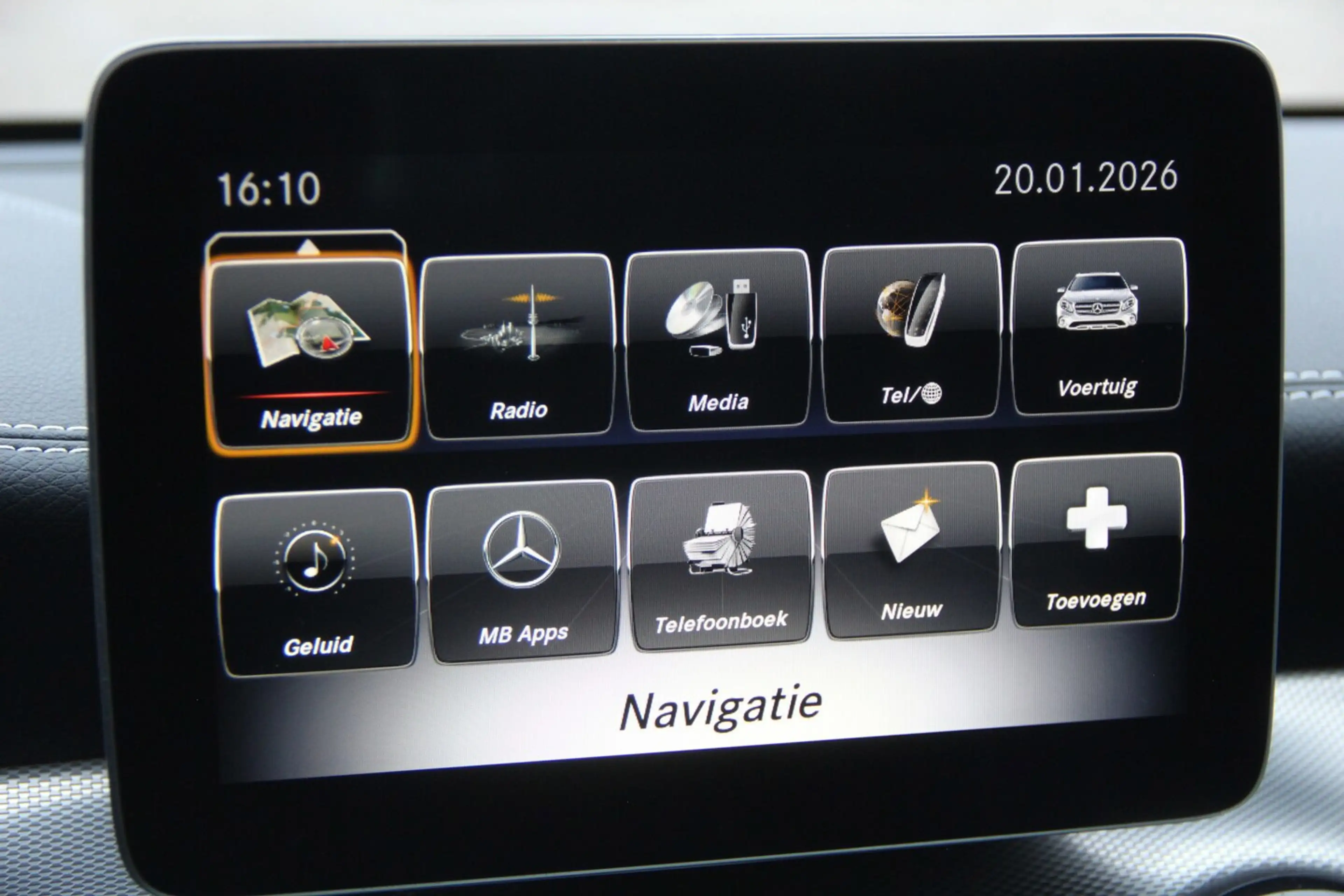Mercedes-Benz GLA 220 4MATIC AMG Line | Navi | Dodehoekassist | LED | El — photo 17