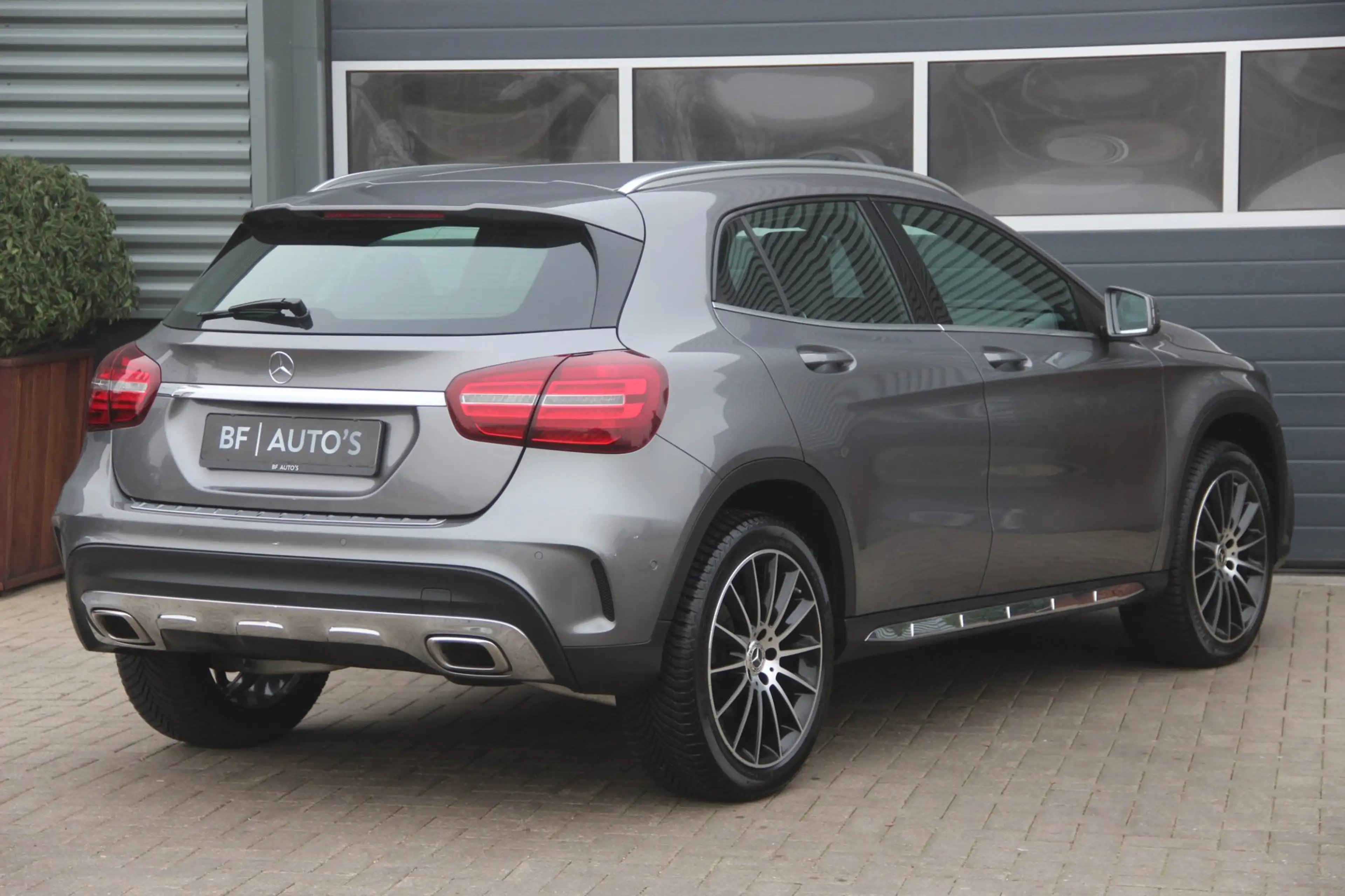 Mercedes-Benz GLA 220 4MATIC AMG Line | Navi | Dodehoekassist | LED | El — photo 27