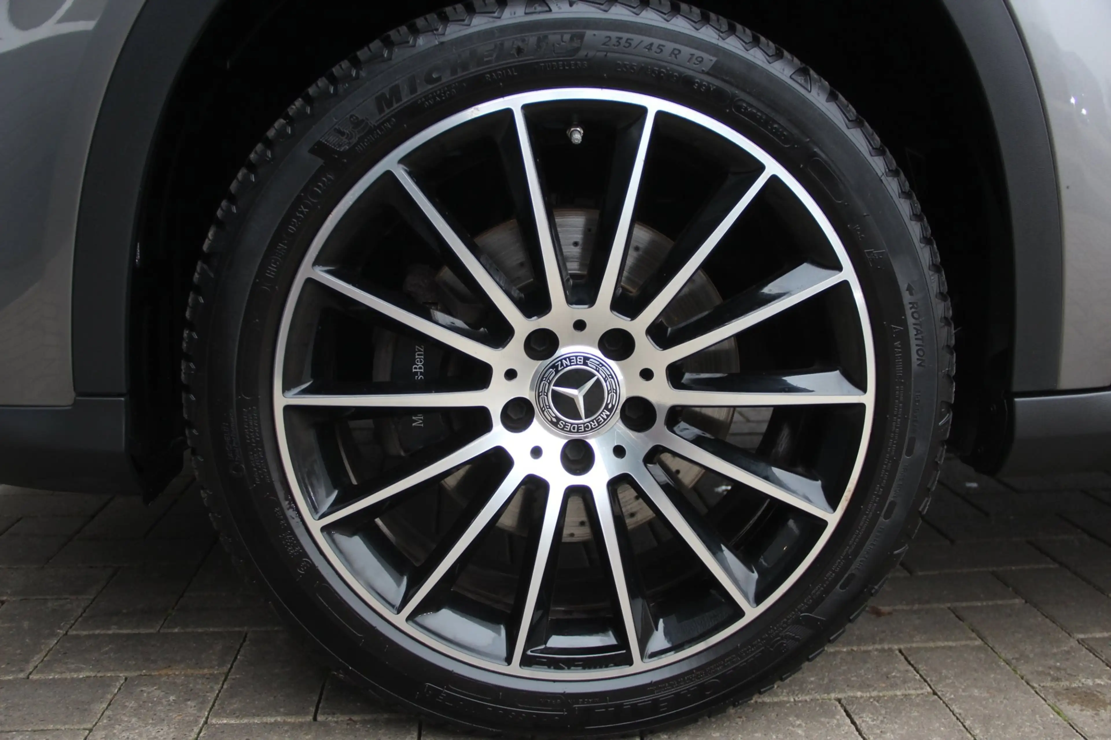 Mercedes-Benz GLA 220 4MATIC AMG Line | Navi | Dodehoekassist | LED | El — photo 28