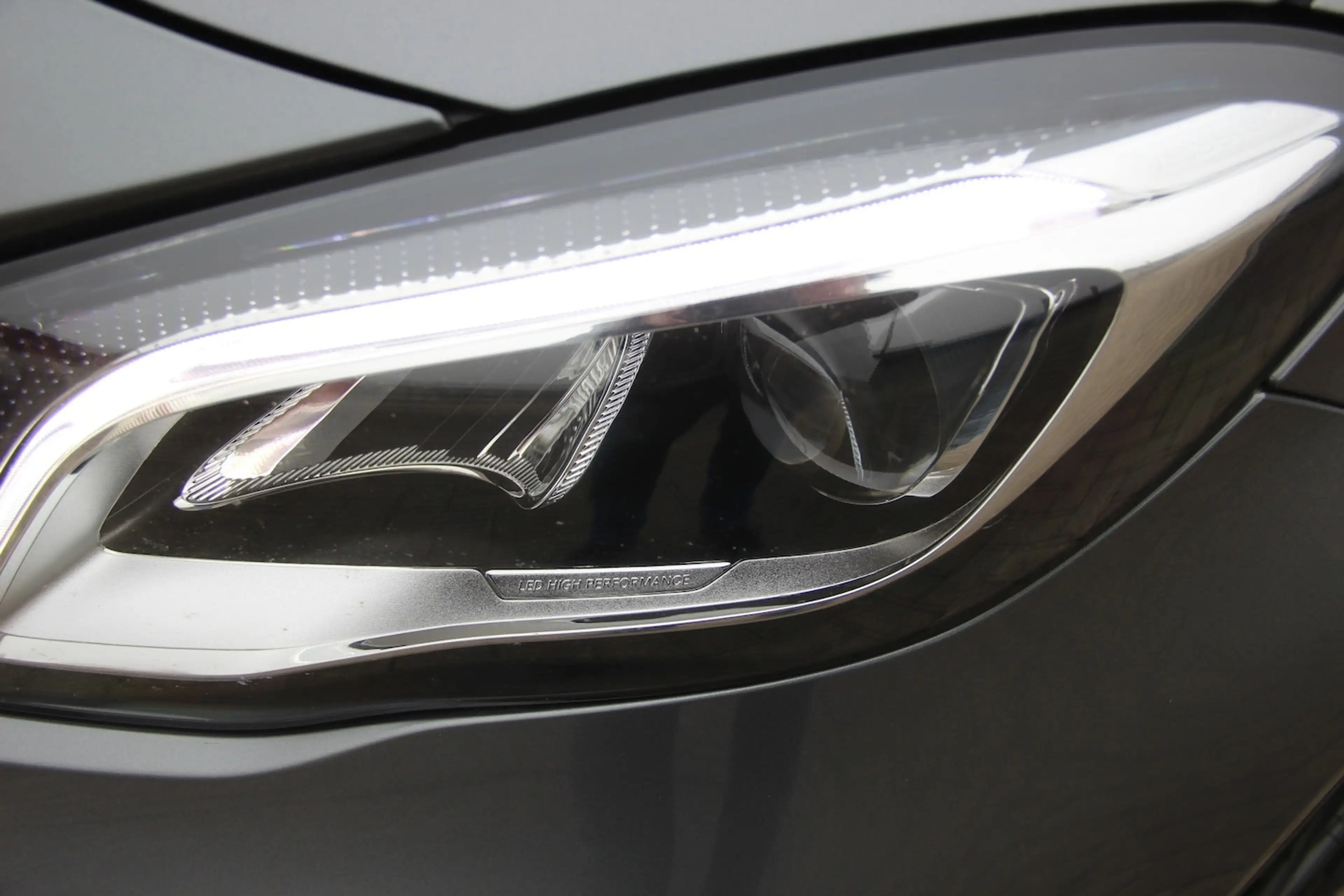 Mercedes-Benz GLA 220 4MATIC AMG Line | Navi | Dodehoekassist | LED | El — photo 2