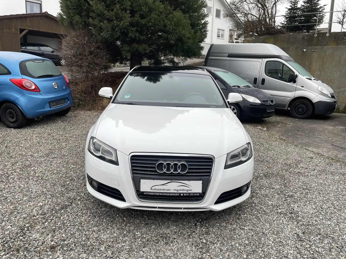 Audi A3 A3 1.4 TFSI  S tronic S line Sportpaket (plus) Weiß - 2