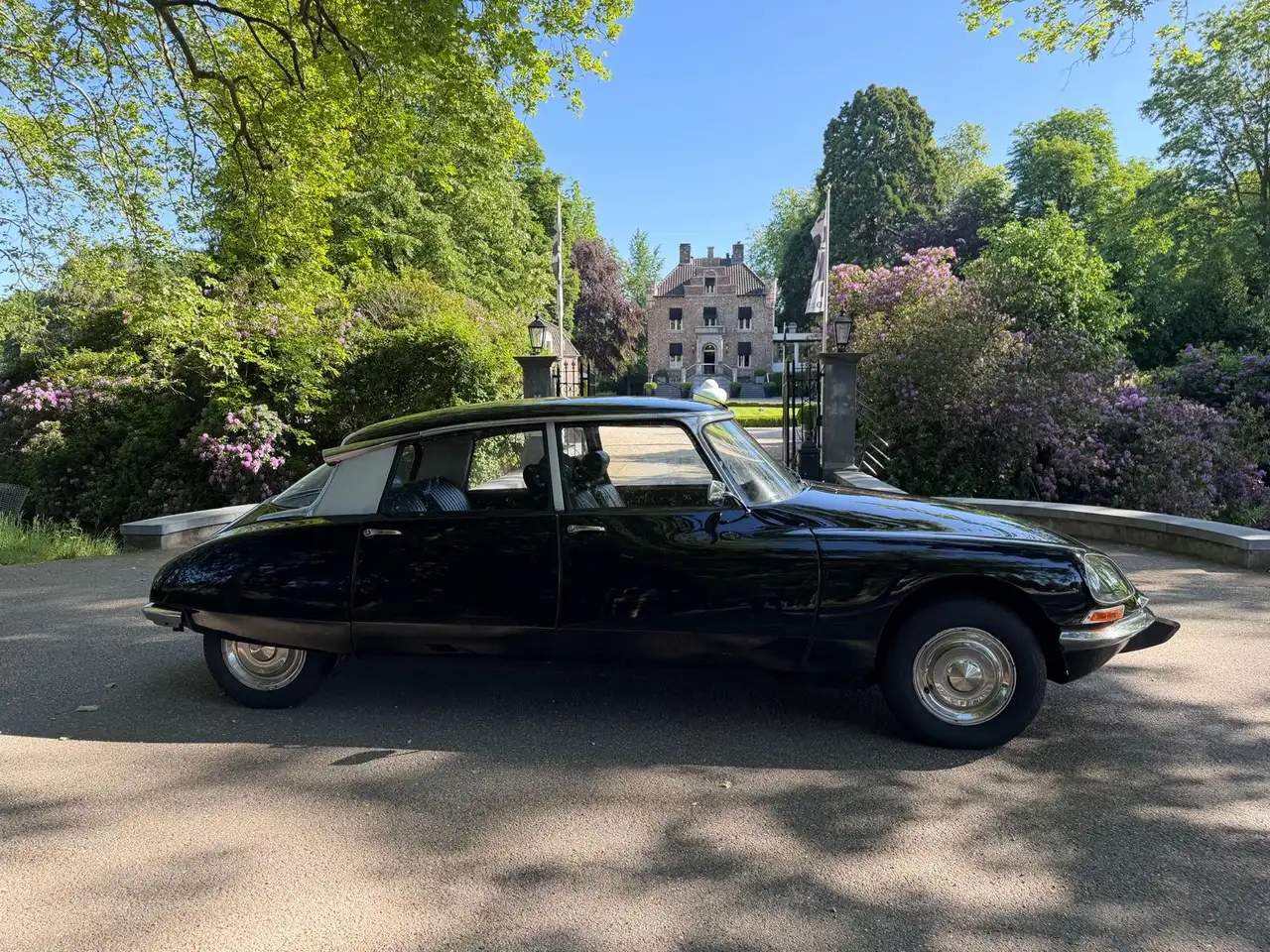 Citroen DS Spécial Berline, foto 2