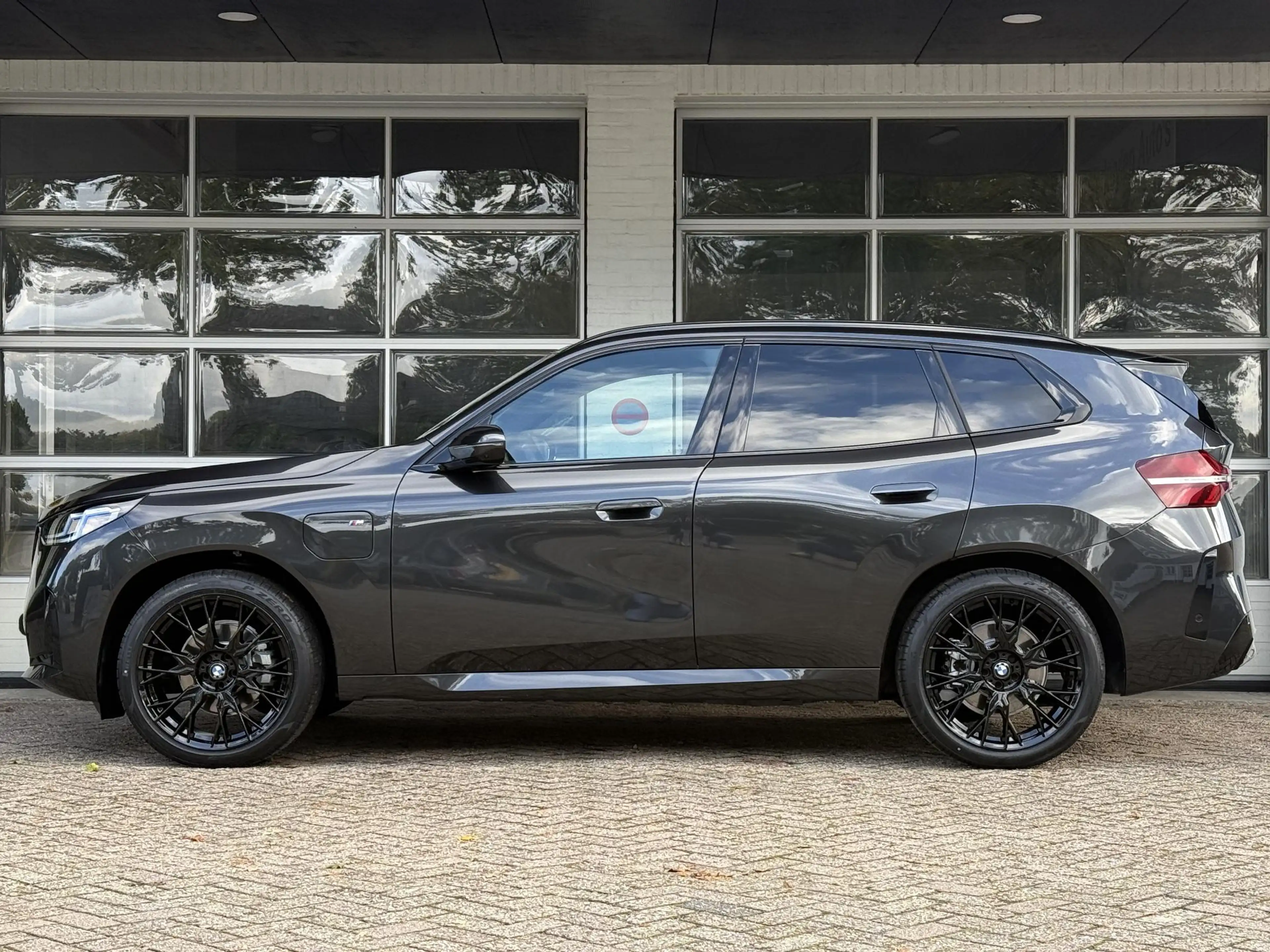 BMW X3 30e xDrive M SPORT | PANORAMA | TREKHAAK | DRIVING — photo 2