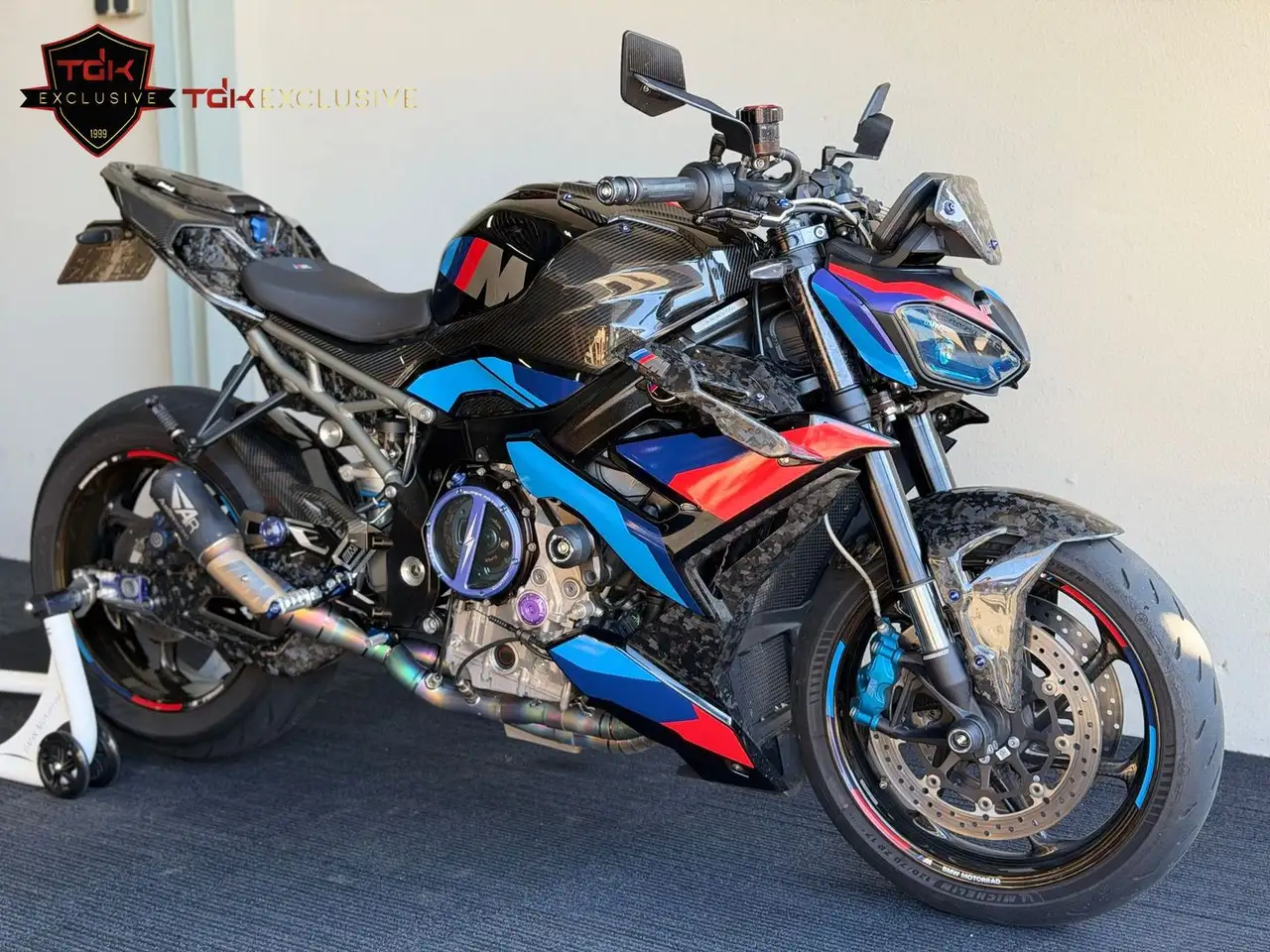 BMW M 1000 R