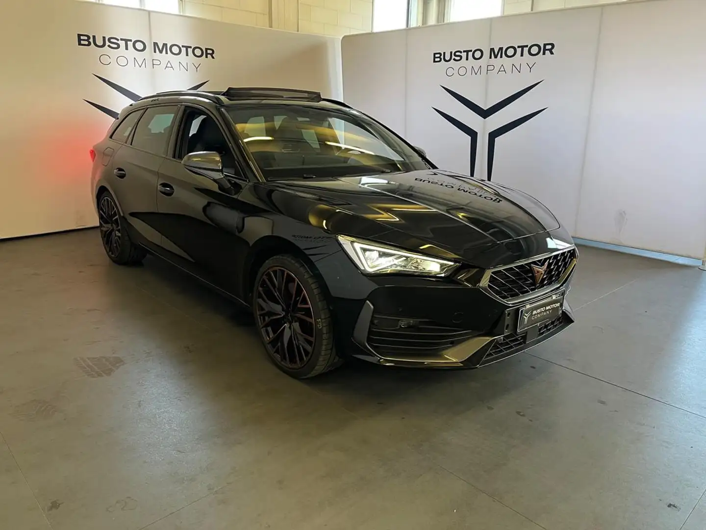 CUPRA Leon Sportstourer 1.4 e-HYBRID 245 CV DSG VZ Nero - 1